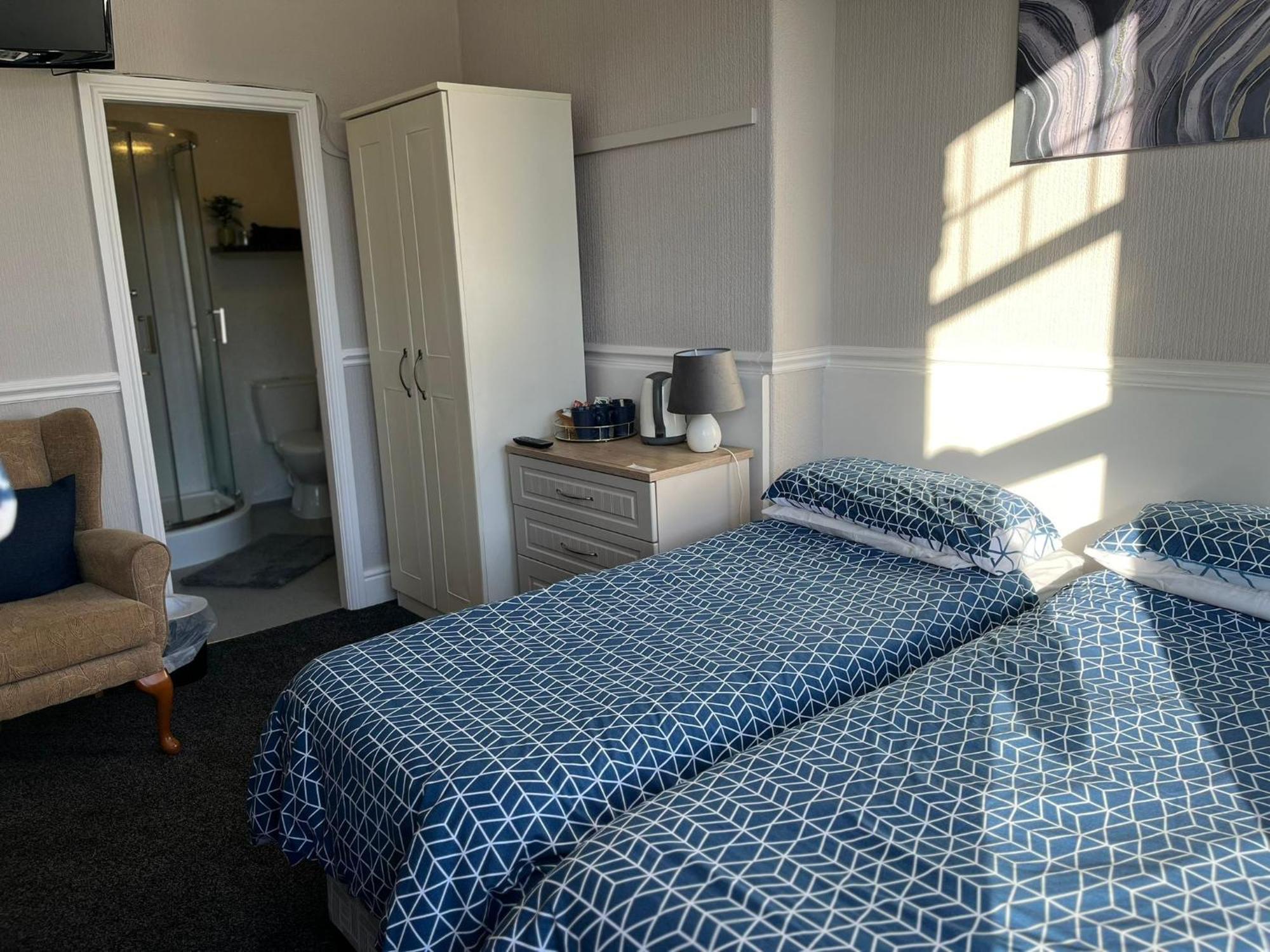 Y Garth Guesthouse Бангор Экстерьер фото